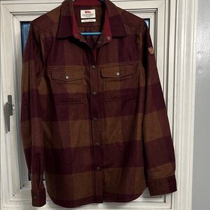 Fjallraven Women's Plaid Shirt Jacket - Burgundy and Brown